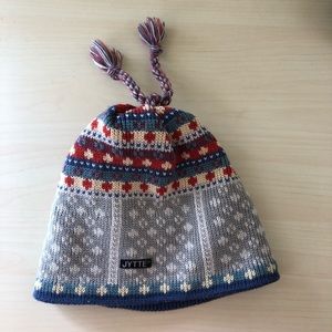 Vintage Funky Fair Isle Tassel Knit Beanie